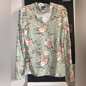 Rue21 Floral Blouse soft Mint and Pink xl